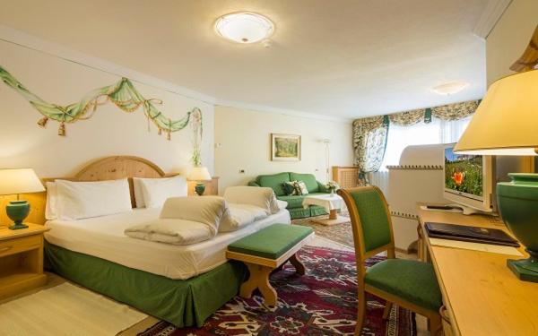 Hotel Sassongher Corvara In Badia Luaran gambar