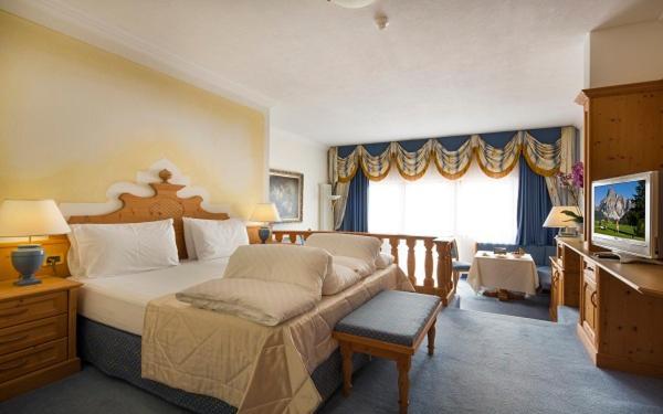 Hotel Sassongher Corvara In Badia Luaran gambar