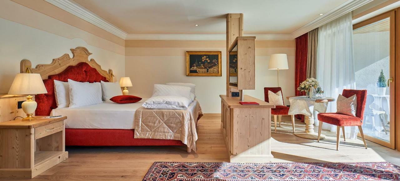 Hotel Sassongher Corvara In Badia Luaran gambar
