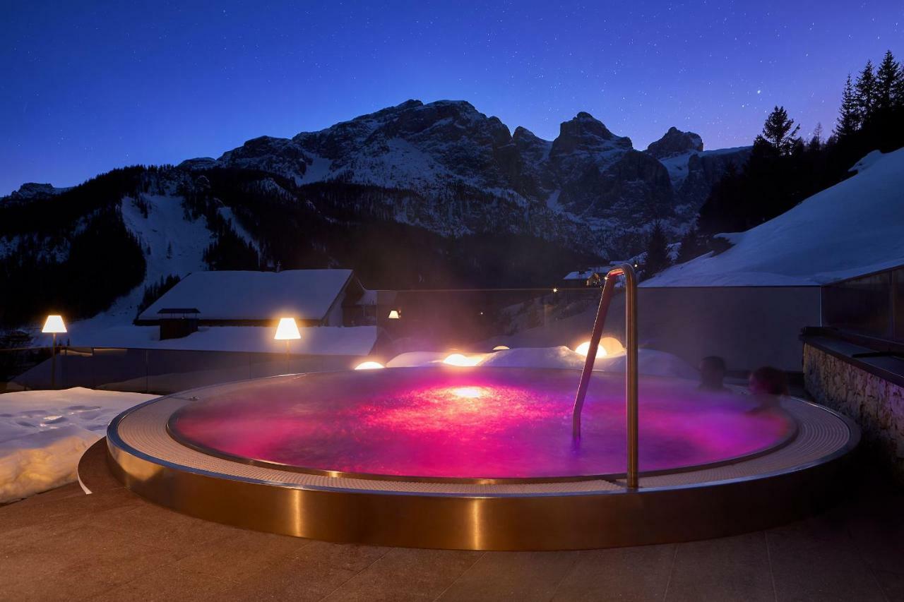 Hotel Sassongher Corvara In Badia Luaran gambar